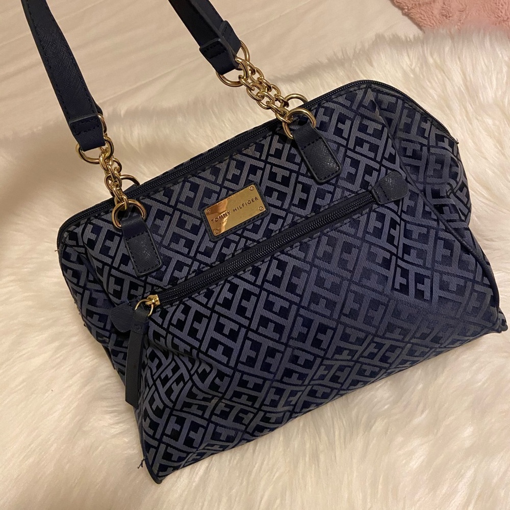 Tommy Hilfiger bag-never used